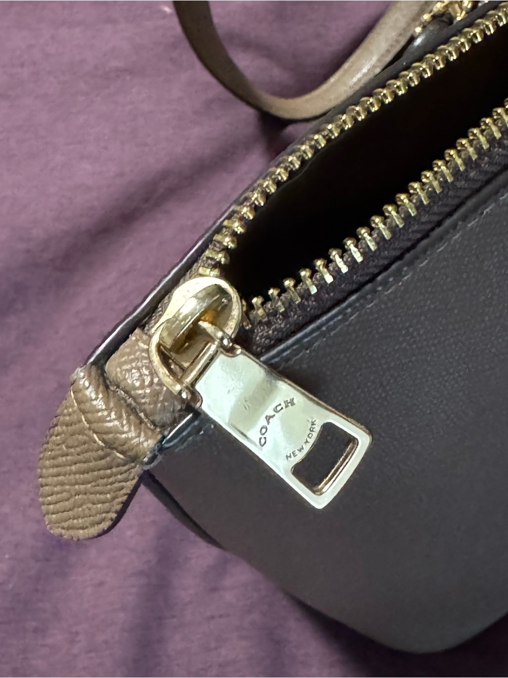 Coach Taupe Leather Tote Bag - Coach Signature Zip-Top Tote in Taupe NWOB - Picture 5 of 7